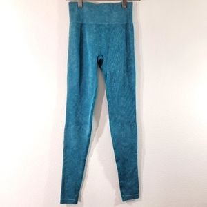 BO + TEE teal ribbed butt lifting high rise workout active compression tights